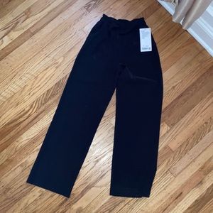 Lululemon Noir Pant.